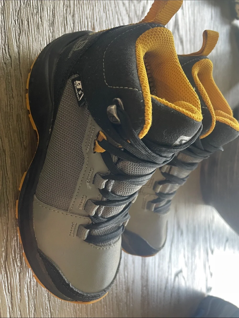 Salomon Kids Outward Hiking Shoes